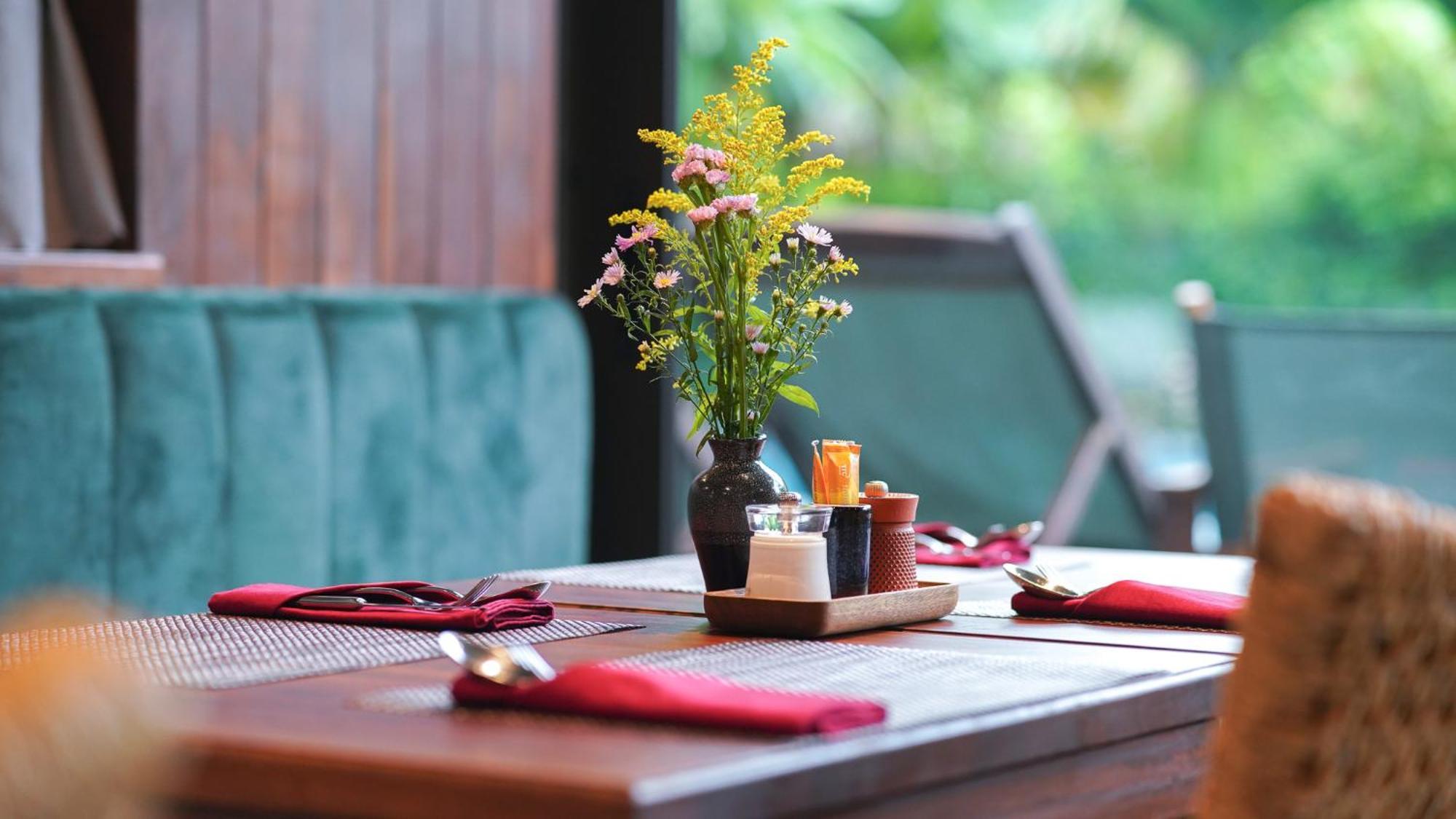 Chiem Hoian - The Beachside Boutique Hotel & Villa Hoi An Exteriör bild
